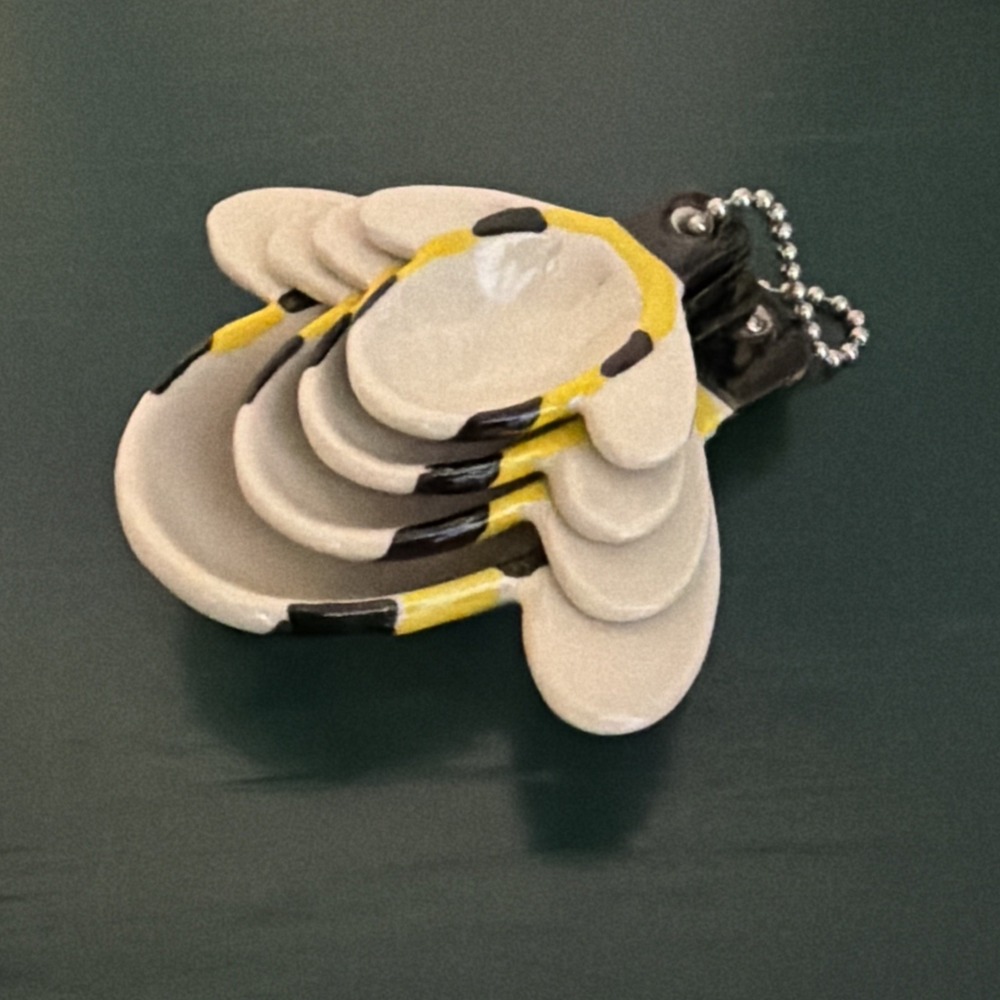 Ceramic Bumblebee Measuring Spoons Set of 4